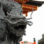 Năm Rồng 2024: Trung Quốc Đối Mặt Với Những Thử Thách Kinh Tế và Xã Hội Nào? 🐉🌍